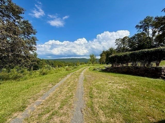 604 Main Road, Granville, MA 01034