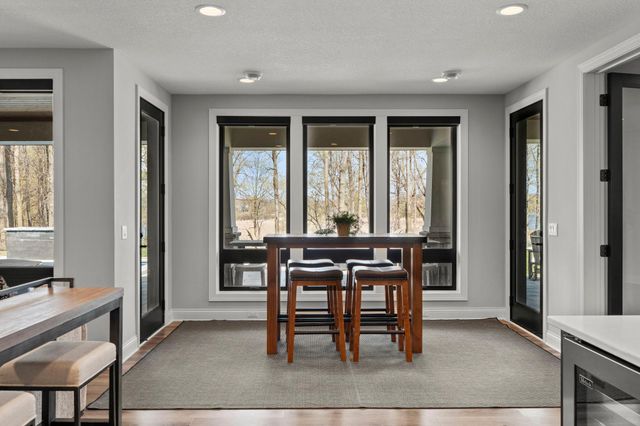 4215 Halsteads Bay Lane, Excelsior, MN 55331
