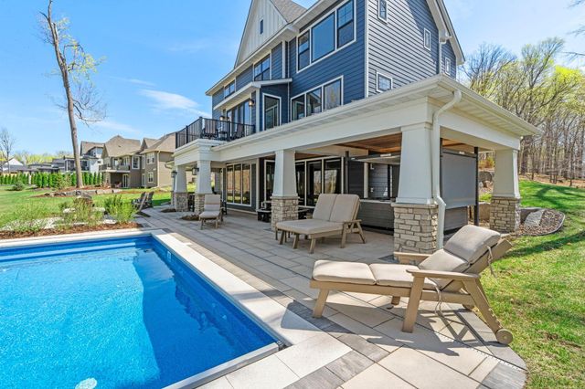 4215 Halsteads Bay Lane, Excelsior, MN 55331