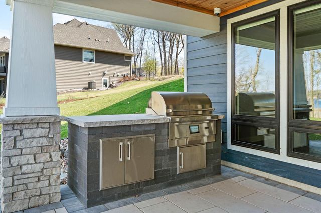 4215 Halsteads Bay Lane, Excelsior, MN 55331