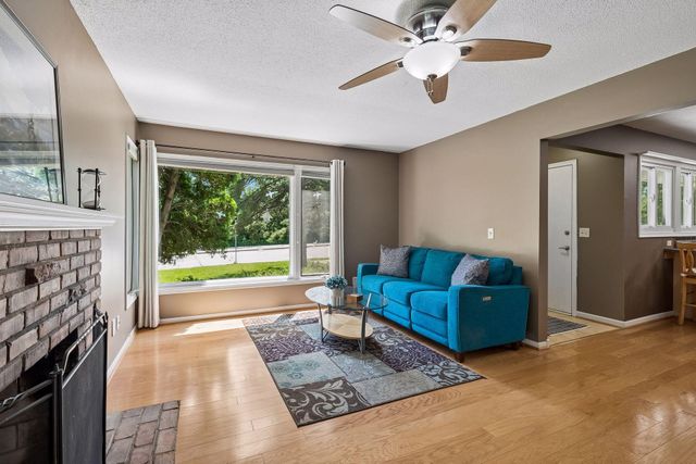 5616 W 78th Street, Edina, MN 55439
