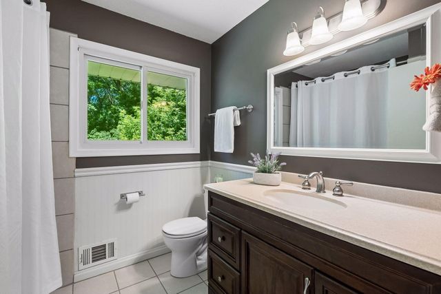 5616 W 78th Street, Edina, MN 55439