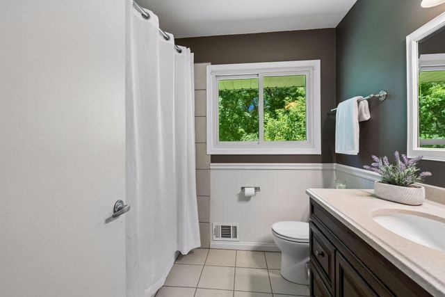 5616 W 78th Street, Edina, MN 55439