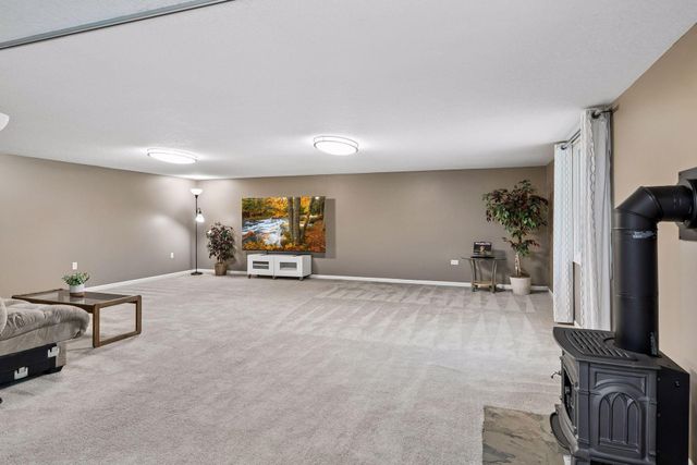 5616 W 78th Street, Edina, MN 55439