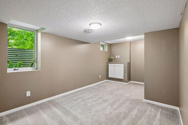 5616 W 78th Street, Edina, MN 55439