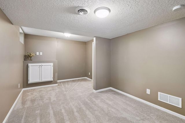 5616 W 78th Street, Edina, MN 55439