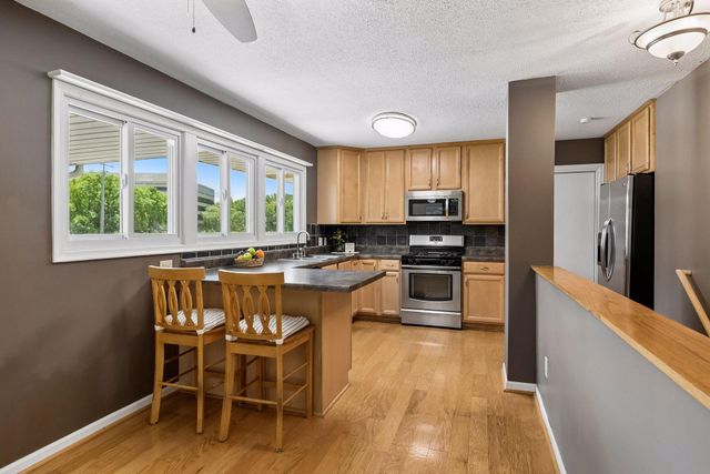 5616 W 78th Street, Edina, MN 55439