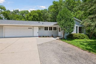 5616 W 78th Street, Edina, MN 55439