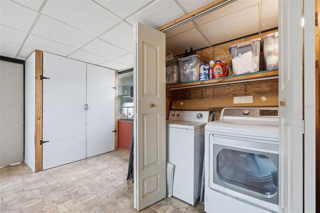 1025 PARK AVENUE, Tavares, FL 32778
