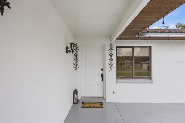 1025 PARK AVENUE, Tavares, FL 32778