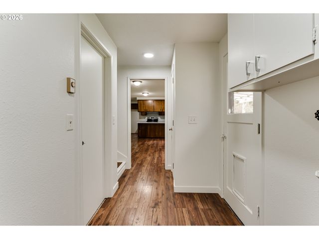 38730 NATURES GARDEN St, Springfield, OR 97478