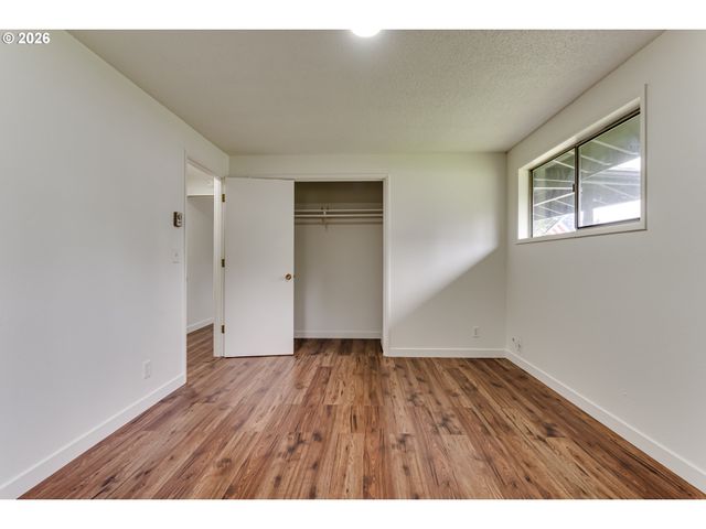 38730 NATURES GARDEN St, Springfield, OR 97478