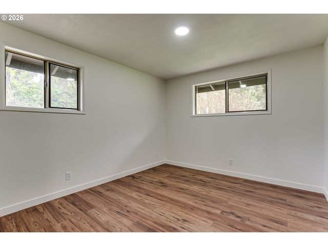 38730 NATURES GARDEN St, Springfield, OR 97478