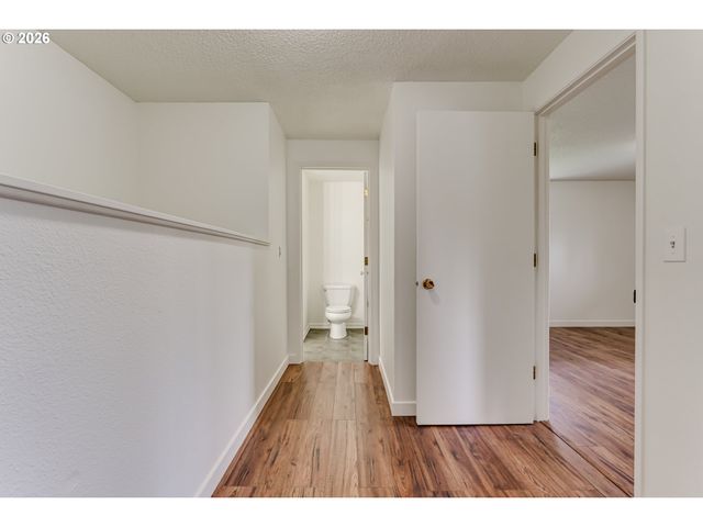 38730 NATURES GARDEN St, Springfield, OR 97478