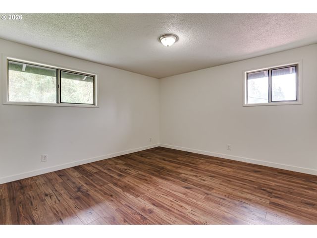 38730 NATURES GARDEN St, Springfield, OR 97478