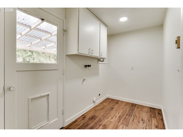 38730 NATURES GARDEN St, Springfield, OR 97478