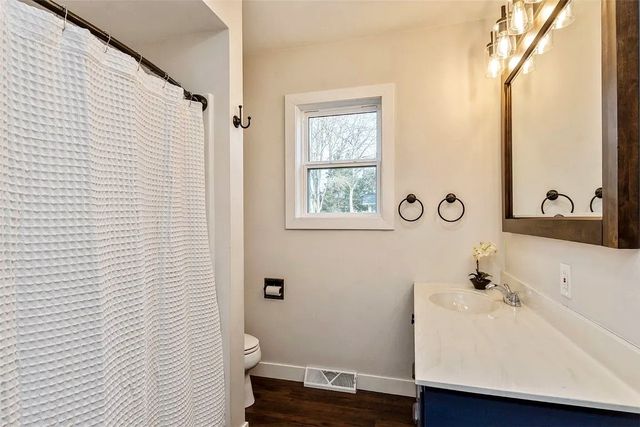 521 29th Street NE, Cedar Rapids, IA 52402