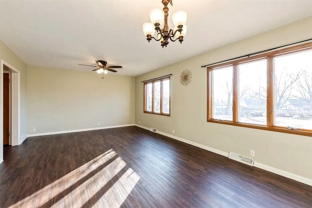 521 29th Street NE, Cedar Rapids, IA 52402