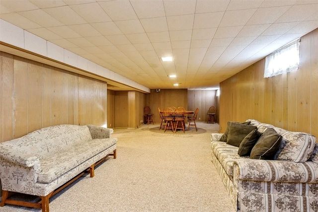 521 29th Street NE, Cedar Rapids, IA 52402