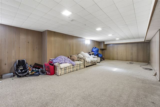 521 29th Street NE, Cedar Rapids, IA 52402