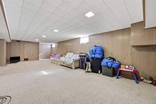 521 29th Street NE, Cedar Rapids, IA 52402