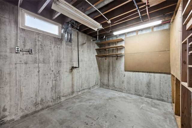 521 29th Street NE, Cedar Rapids, IA 52402