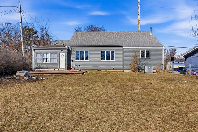 521 29th Street NE, Cedar Rapids, IA 52402