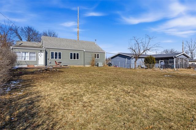 521 29th Street NE, Cedar Rapids, IA 52402