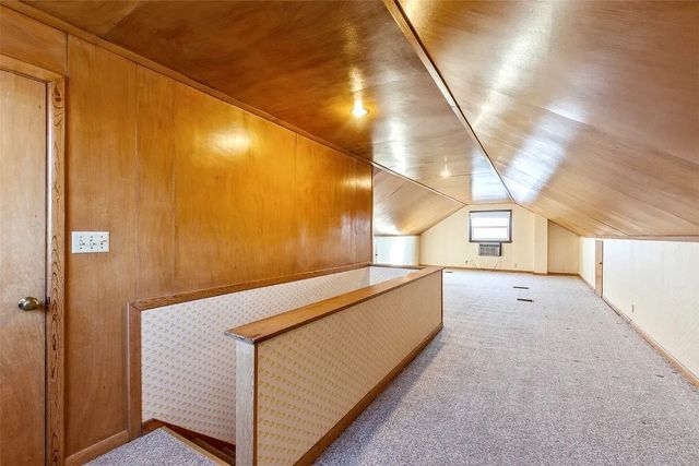 521 29th Street NE, Cedar Rapids, IA 52402