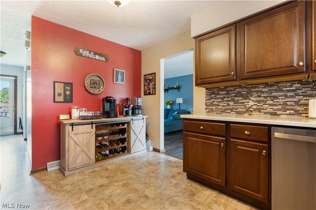 3316 Woodington Avenue SW, Canton, OH 44706