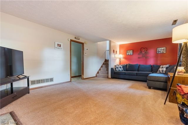 3316 Woodington Avenue SW, Canton, OH 44706