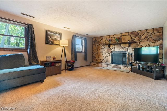 3316 Woodington Avenue SW, Canton, OH 44706