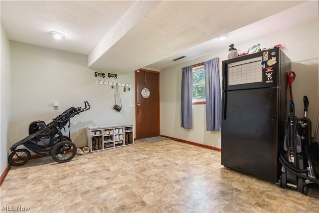 3316 Woodington Avenue SW, Canton, OH 44706