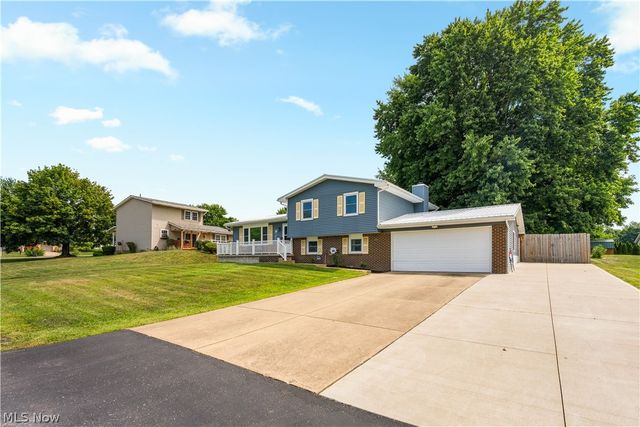 3316 Woodington Avenue SW, Canton, OH 44706