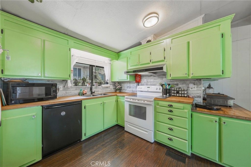 Image 12 of property listing at 6824 Crump, Nice, CA 95464
