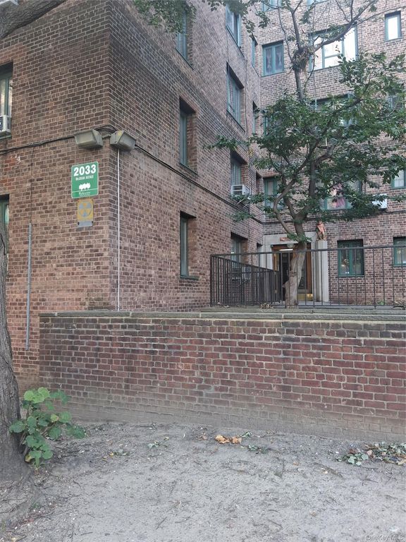 2033 McGraw Avenue 6E, Bronx, NY 10462 — exterior