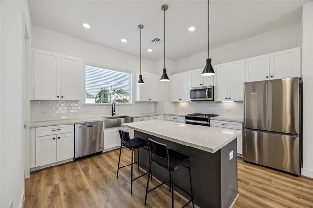 4854 Brinkman Street, Houston, TX 77018