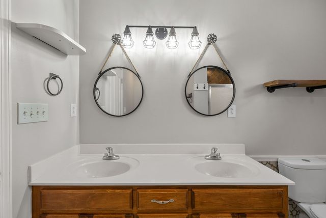 1021 Glenhurst Way, Clarksville, TN 37040