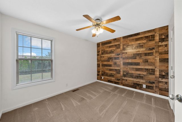 1021 Glenhurst Way, Clarksville, TN 37040