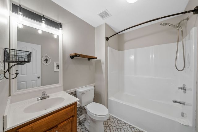 1021 Glenhurst Way, Clarksville, TN 37040