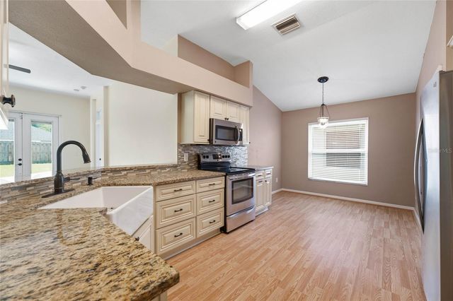 19520 MORDEN BLUSH DRIVE, Lutz, FL 33558