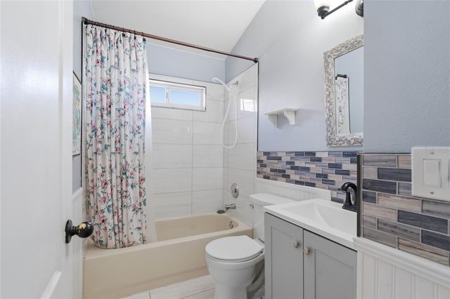 19520 MORDEN BLUSH DRIVE, Lutz, FL 33558