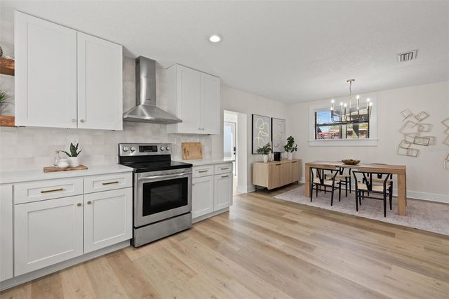 103 E LAMBRIGHT STREET, Tampa, FL 33604