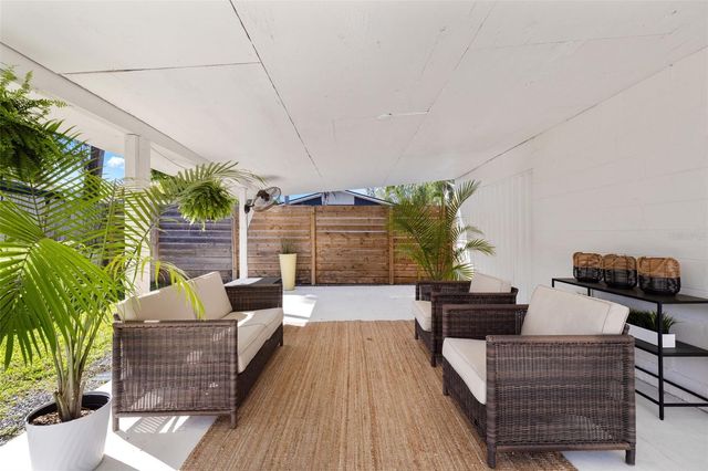 103 E LAMBRIGHT STREET, Tampa, FL 33604