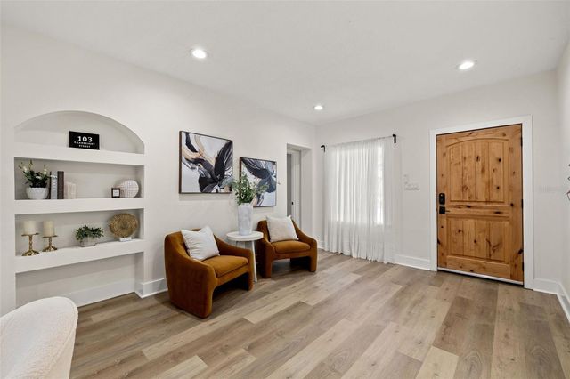 103 E LAMBRIGHT STREET, Tampa, FL 33604