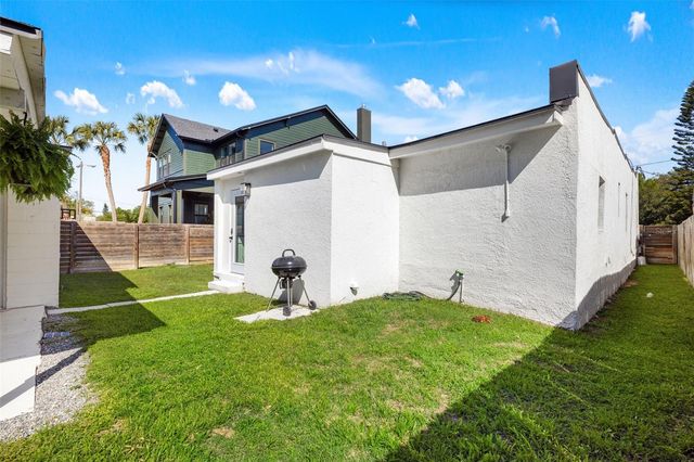 103 E LAMBRIGHT STREET, Tampa, FL 33604