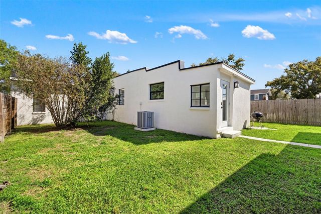 103 E LAMBRIGHT STREET, Tampa, FL 33604