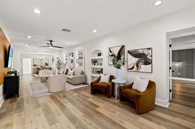 103 E LAMBRIGHT STREET, Tampa, FL 33604