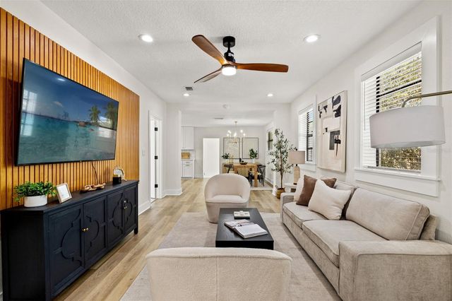 103 E LAMBRIGHT STREET, Tampa, FL 33604