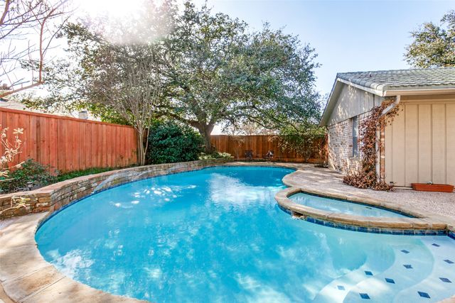 7604 Lairds Lane, Dallas, TX 75248